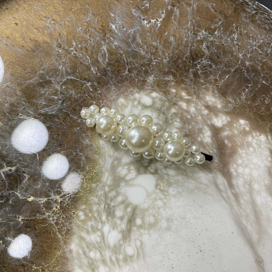 Segtukas plaukams su perlų imitacija