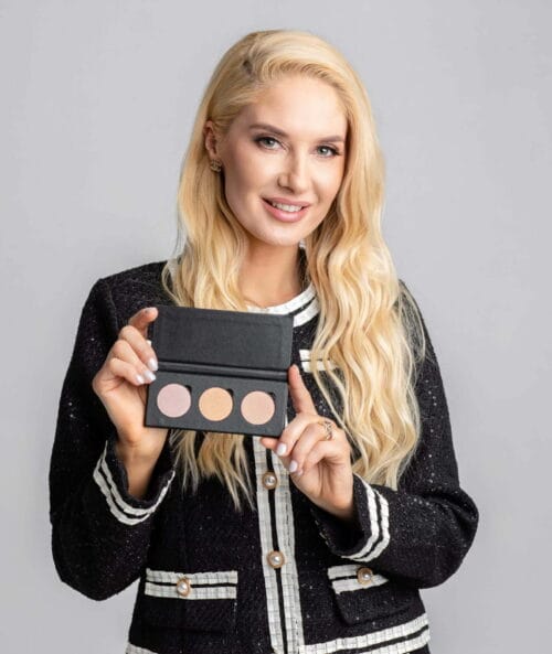 Kristina Beauty švytėjimo suteikianti paletė Golden Day
