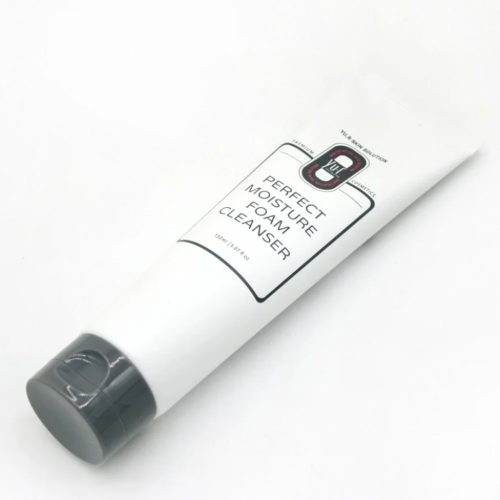 YU.R drėkinančios valančios veido putos Perfect moisture foam cleanser, 150ml